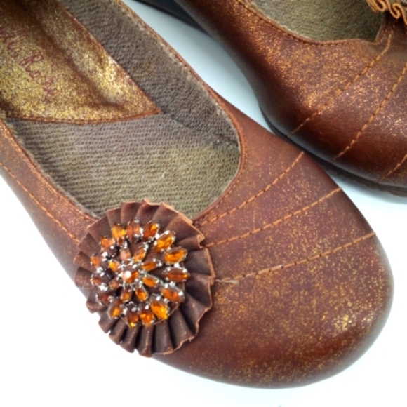 Gabrielle Rocha Bronze Jeweled Gem Flower Shoes 5.5 Brown Ballet Flats - Picture 3 of 13